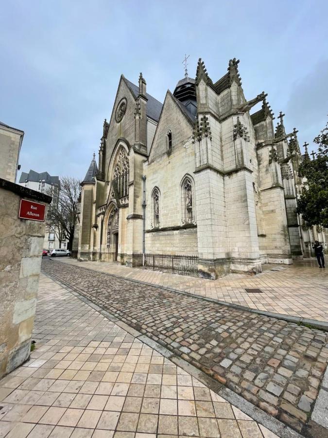 Amboise A Castle Life Apartment Тур Екстериор снимка